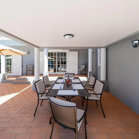 Villa Casa Cegonha